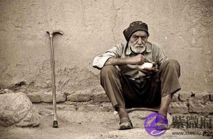 生辰无财星的人会一辈子穷命吗