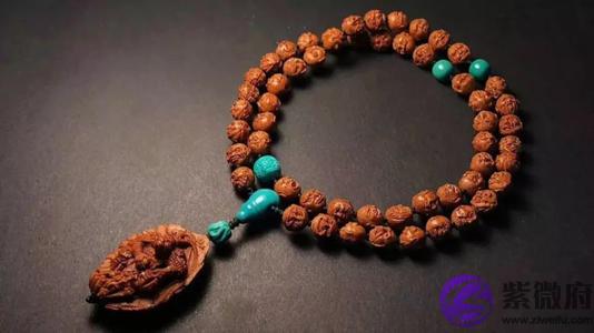 土命的人适合戴黄金吗 戴什麽增加财运