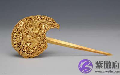 钗钏金命带偏官吗 一生命运如何