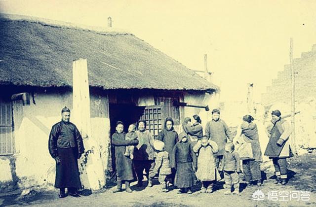 农村老俗话说“脚板下无空，是个老长工”是什么意思？有道理吗？