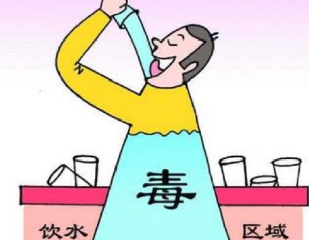 四岁娃把妈妈的洗衣液当成了饮料，奶奶用这法子救了孩子的命