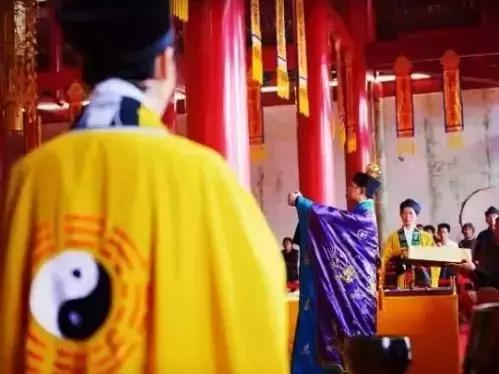 狗年太岁来势汹汹 哪些属相值、害、刑、破、冲太岁 ？