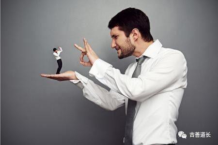 犯命小人有哪些不利？轻则是非不断，重则破财伤身！
