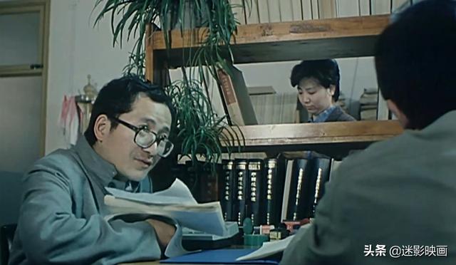 32年前的讽刺喜剧神作，中国特色的黑色幽默，尺度放今天没法拍