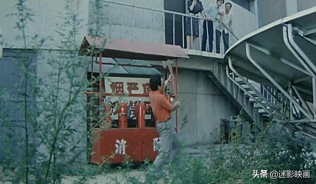 32年前的讽刺喜剧神作，中国特色的黑色幽默，尺度放今天没法拍