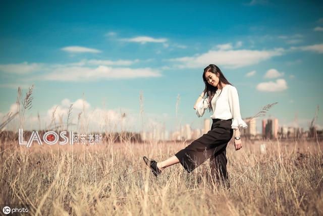九月最赞的句子：人生如茶，静心以对；时光如水，沉淀方澈