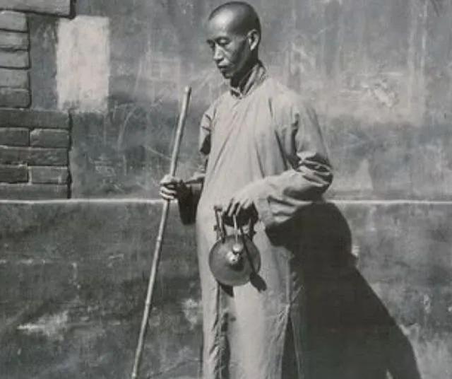 走在绍兴城镇乡间的行当——@￥瞎子（哈折）