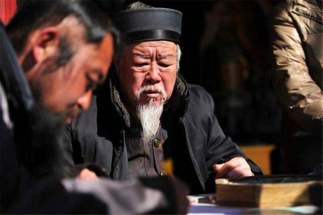 聊聊《易经》：什么是易？什么是《周易》？它是用来@￥的吗？