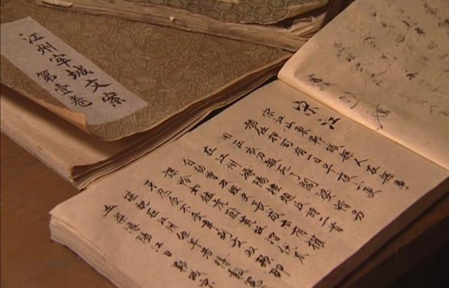 宋江题反诗在前，黄文炳举报在后，为什么反骂举报人是卑鄙小人？