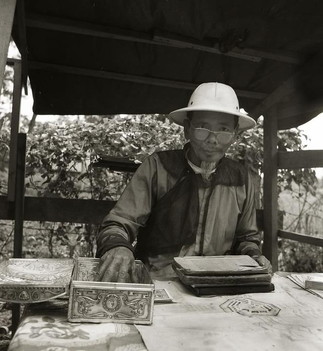 @￥先生不认识你，为何还能知道你的情况？归根结底还是套路