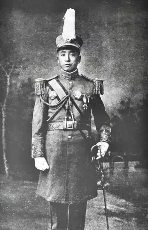 东北王张作霖一一妻妾成群，家庭和睦