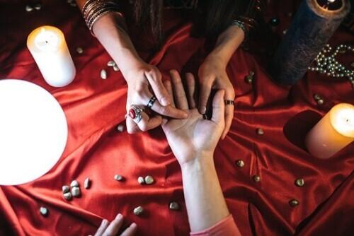 为什么有的年轻人新年总想算一卦
