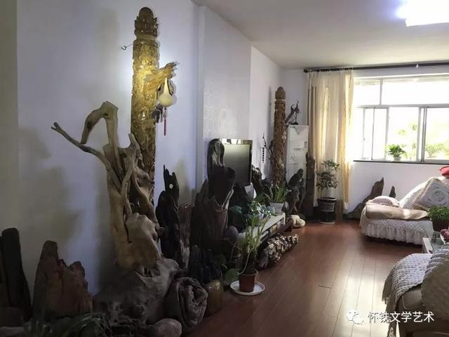 草帽哥“玩物有志”——记肖成传奇人生艺术收藏之路