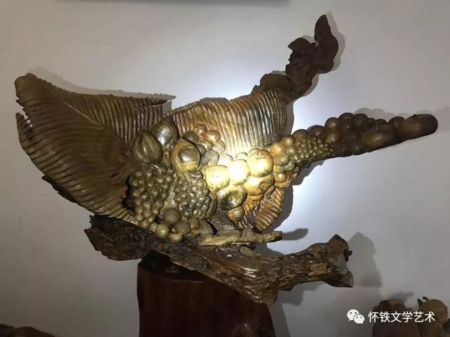 草帽哥“玩物有志”——记肖成传奇人生艺术收藏之路