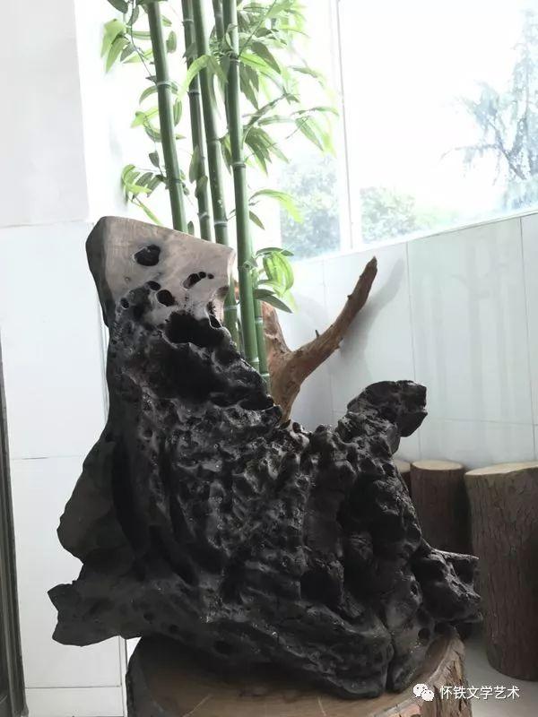 草帽哥“玩物有志”——记肖成传奇人生艺术收藏之路
