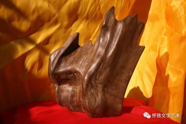 草帽哥“玩物有志”——记肖成传奇人生艺术收藏之路