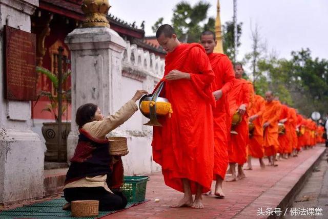 阴德之事，可改穷苦之命，现世大富贵！