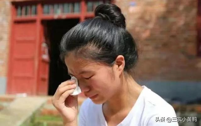 “男到四十须留神，多离少靠半边人”啥意思？“半边人”指什么？