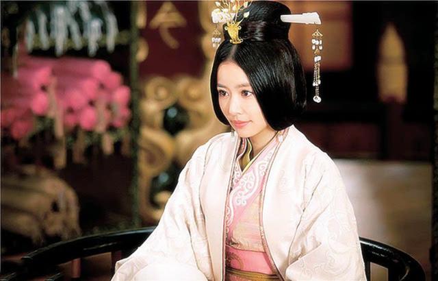 此女久病不起，@￥先生说：病好以后，你将来必定会尊贵于天下