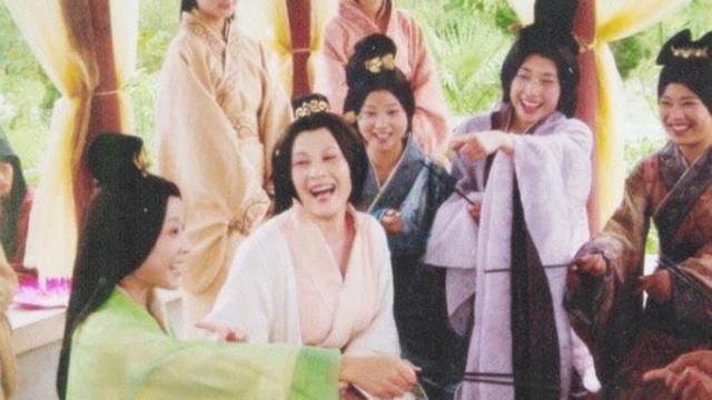 此女久病不起，@￥先生说：病好以后，你将来必定会尊贵于天下