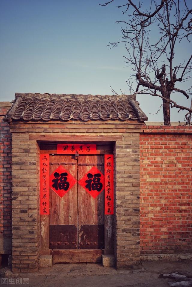 农村俗语“围墙大门忌高低，屋主减寿妻别离”，啥意思？在理吗？
