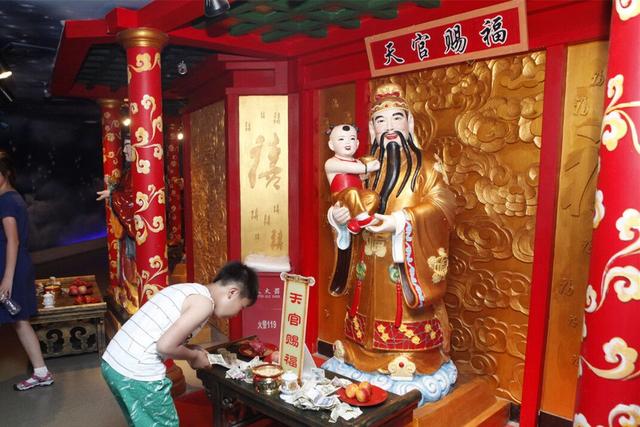 正月十五元宵节,记住传统“1吃2拜3不碰4要做”,为家人祈福安康