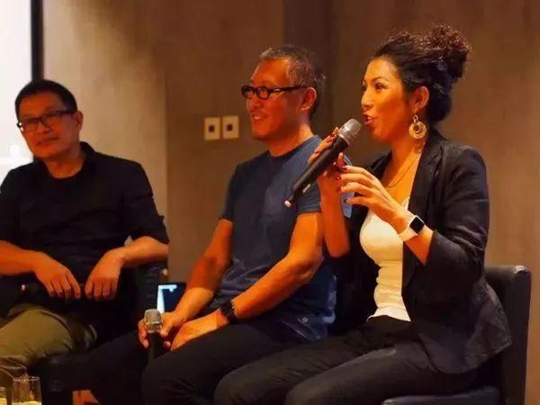 七位逆天改命的女星：一位从老鸨变制片人，两位做过舞女