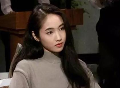 七位逆天改命的女星：一位从老鸨变制片人，两位做过舞女