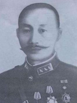 民国相士仇庆云@￥很准，为何算不出妻子会背叛？女助手讲出实情