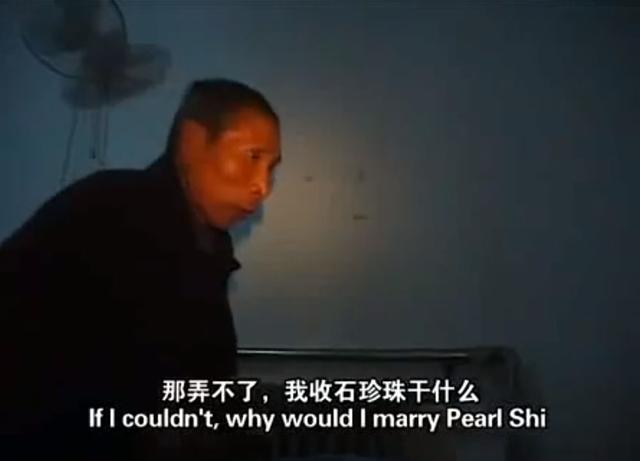 他一直站在C位，一直被无视