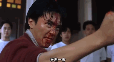 他一直站在C位，一直被无视