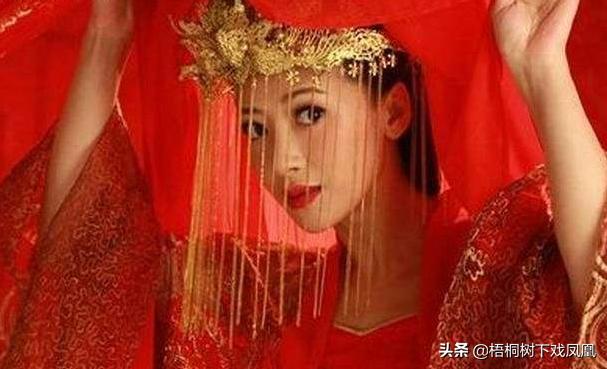 5角硬币在传统婚礼中的风俗功能，估计设计者也没有想到