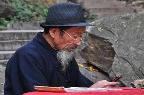 湘西奇闻大揭秘之：@￥先生不认识我们，为什么知道我们家的情况