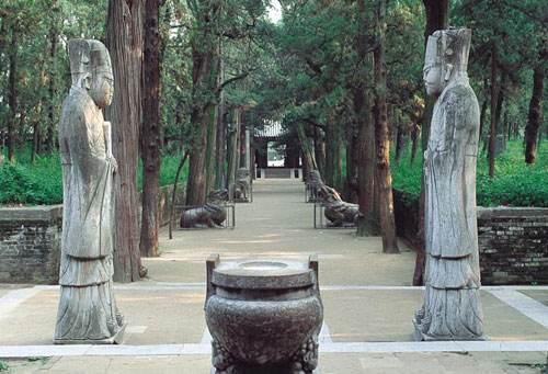 生前不得志，死后家族历经数千年不倒：在孔林，你能看到时间静止