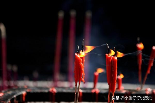 布商在路上遇见的衙役，竟是自己命中的贵人？这是为何
