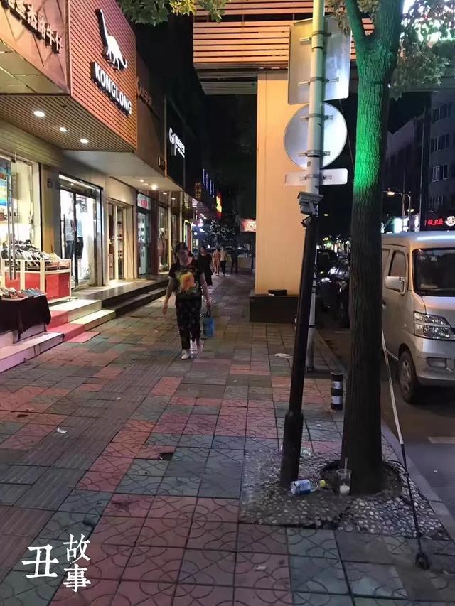 草根书法家叶根友，写了中国“梦”，马云电影《功守道》由他题字