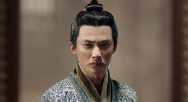 相师给曹丕@￥：能活80岁，曹丕40岁病逝前说：相师算得真准
