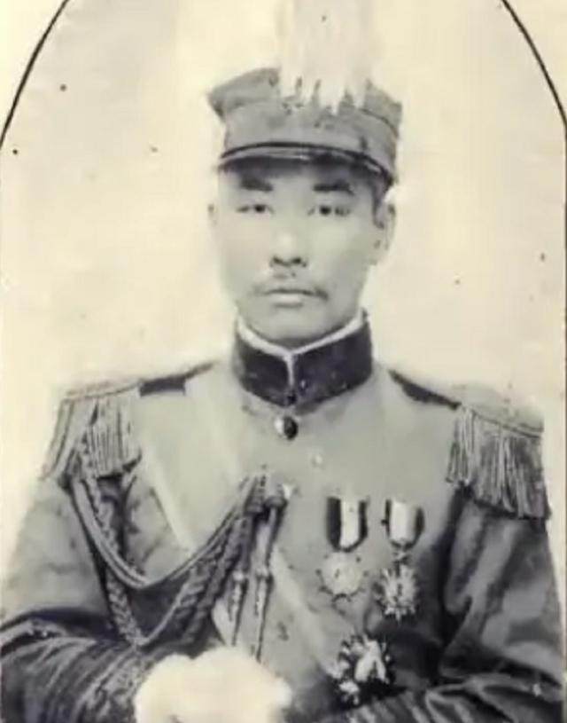 1953年，毛主席得知湖南一木匠病逝，亲自发去唁函：他曾救我一命