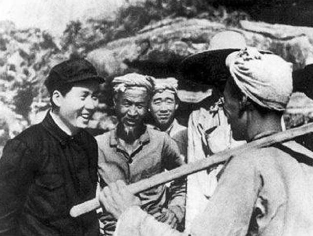 1953年，毛主席得知湖南一木匠病逝，亲自发去唁函：他曾救我一命