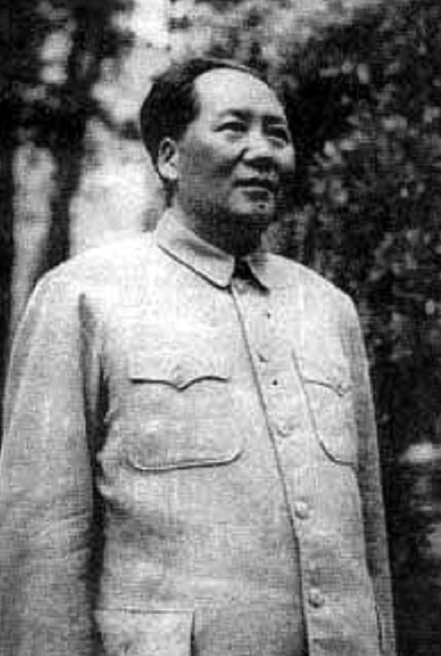 1953年，毛主席得知湖南一木匠病逝，亲自发去唁函：他曾救我一命