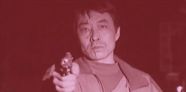 因饰演“悍匪”太逼真，他一夜爆红，演了25年坏人，今他活成暖男