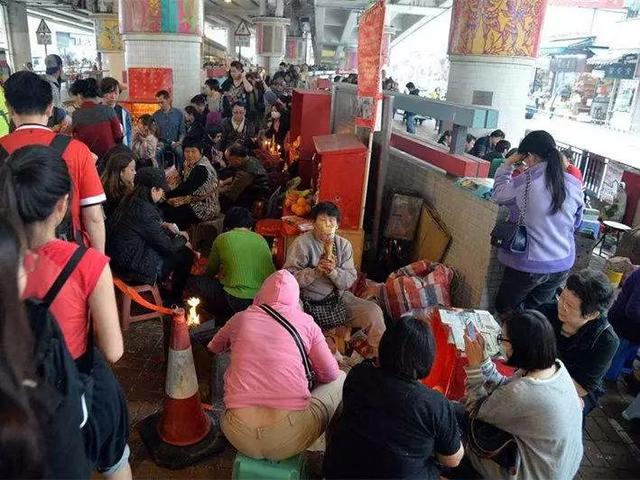 为什么在现代社会，“打小人”这种巫术依旧流行？