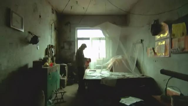 《树先生》前传，那个把王宝强捧上神坛的男人，早就站在了神坛上
