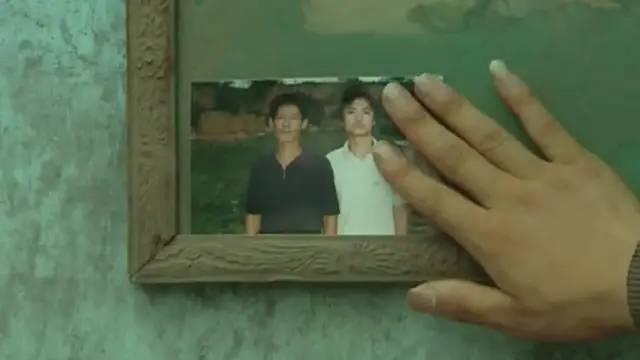 《树先生》前传，那个把王宝强捧上神坛的男人，早就站在了神坛上