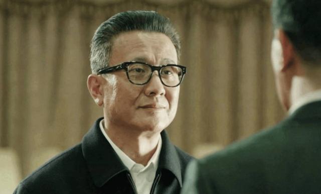 四川贪官李春城落马记——被捕时大惊失色，赶忙销毁手机里的证据