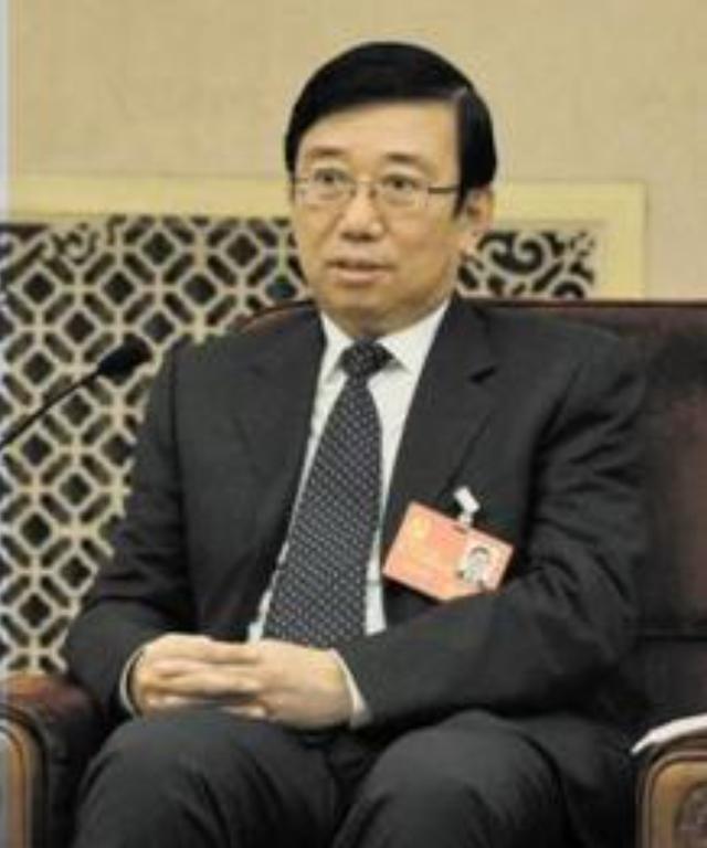 四川贪官李春城落马记——被捕时大惊失色，赶忙销毁手机里的证据