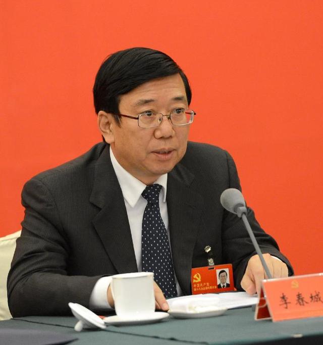 四川贪官李春城落马记——被捕时大惊失色，赶忙销毁手机里的证据