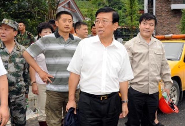 四川贪官李春城落马记——被捕时大惊失色，赶忙销毁手机里的证据
