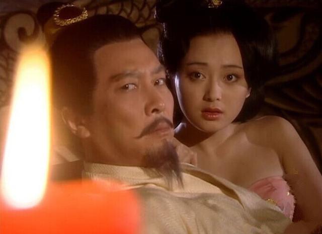 此女出生一直不哭，@￥的说：这是皇后命，也祸乱天下，结果应验