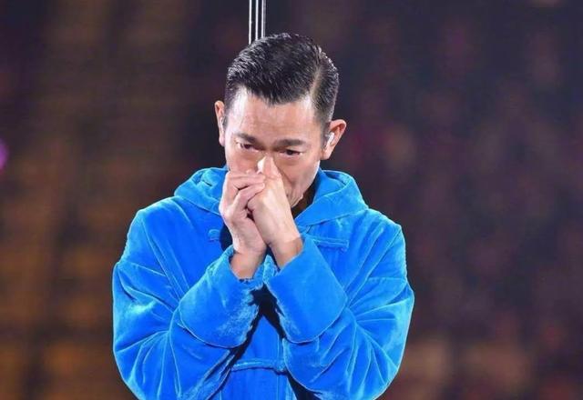 这个努力的男人能红40年，娱乐圈谁都挡不住